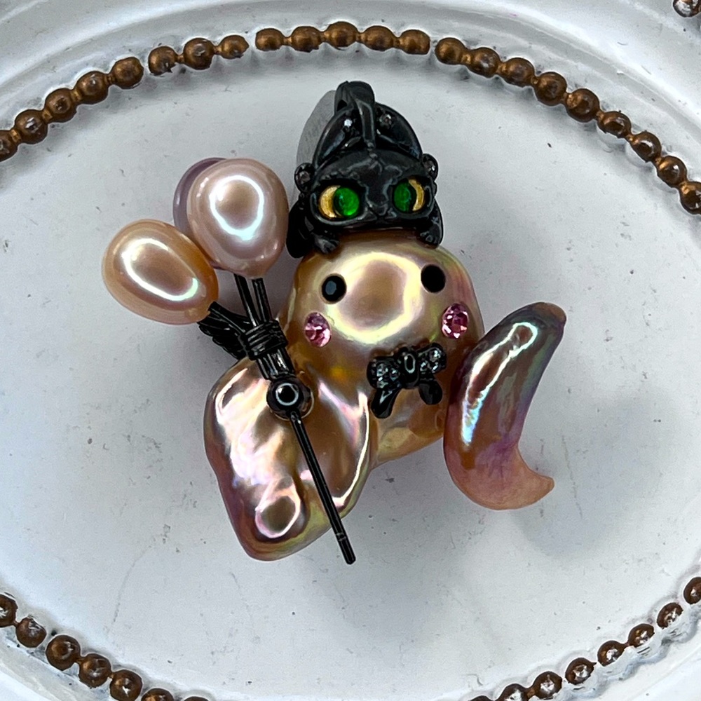 Handmade S925 SS Premium Freshwater Flameball Pearl Character Detachable Pendant